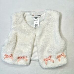 12M girls faux fur vest w/ pink ribbon accents. By Daisy Fuentes K024-1